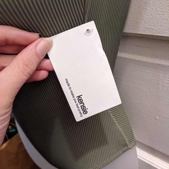 XS Kensie Swimsuit - Picture 4 of 7